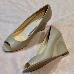 Liz Claiborne Nude Pumps